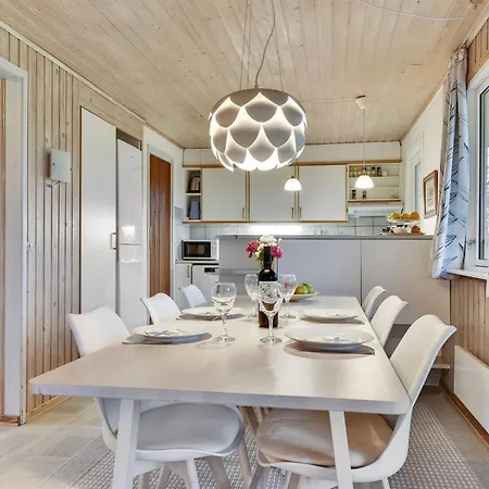 펜션 Verneri - 300m From The Sea By Interhome